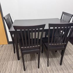 Table & 4 Chairs