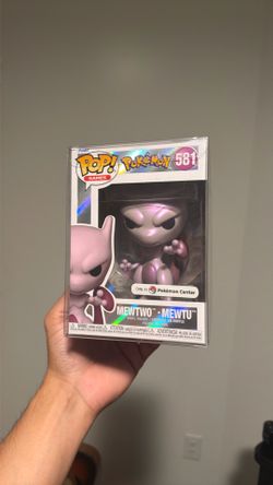 Mewtwo FunkoPop - Pokemon Center