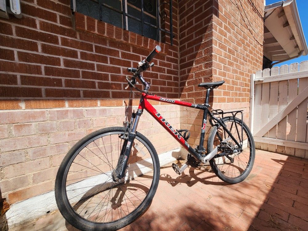 Trek 6700 Road and Trail Bike