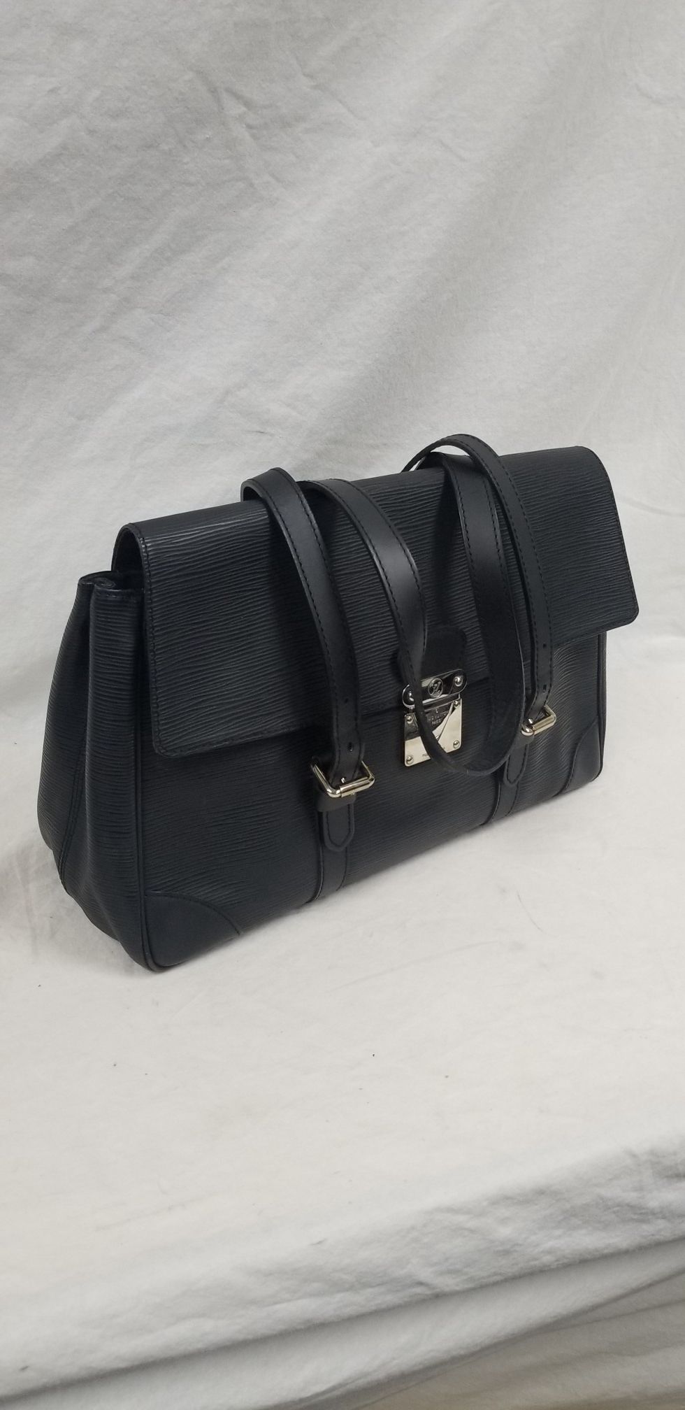 Louis Vuitton Segur MM shoulder tote