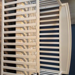 Baby Convertible Crib  