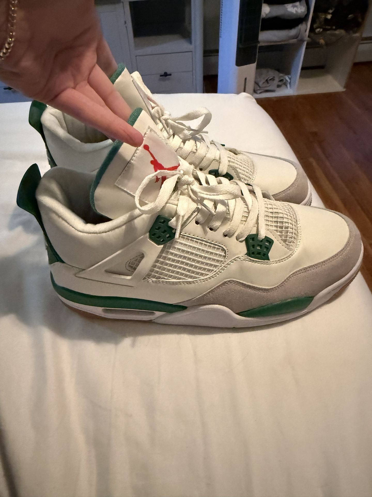 Jordan 4s Nike SB Pine Green