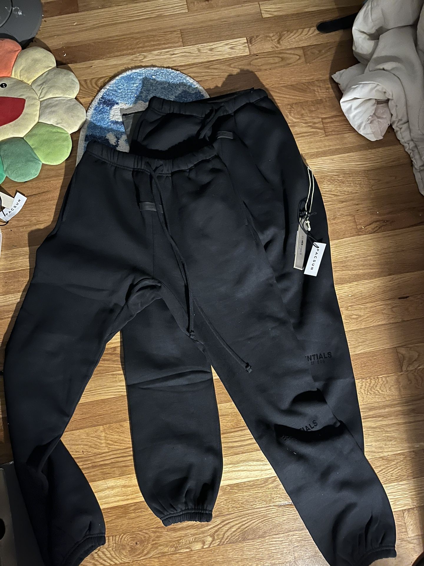 Dark Limo Esstenial Pants 