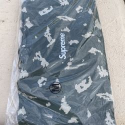 Supreme box logo hoodie sweatshirt size M