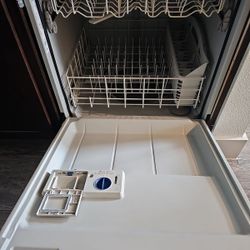 Fridge And Dishwasher