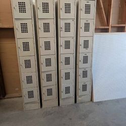 4  6 Column Win Holt Industrial Lockers Extra Deep 18 In 4 For Less Than The Original Price Of 1 