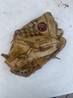 Rowling Baseball Glove