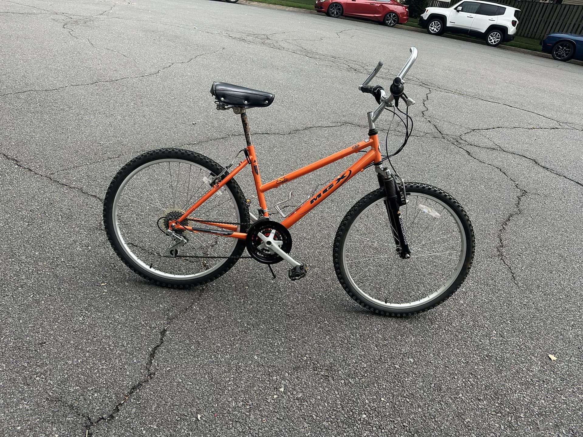 Mongoose MGX S20 21 Speed Mountain Bike