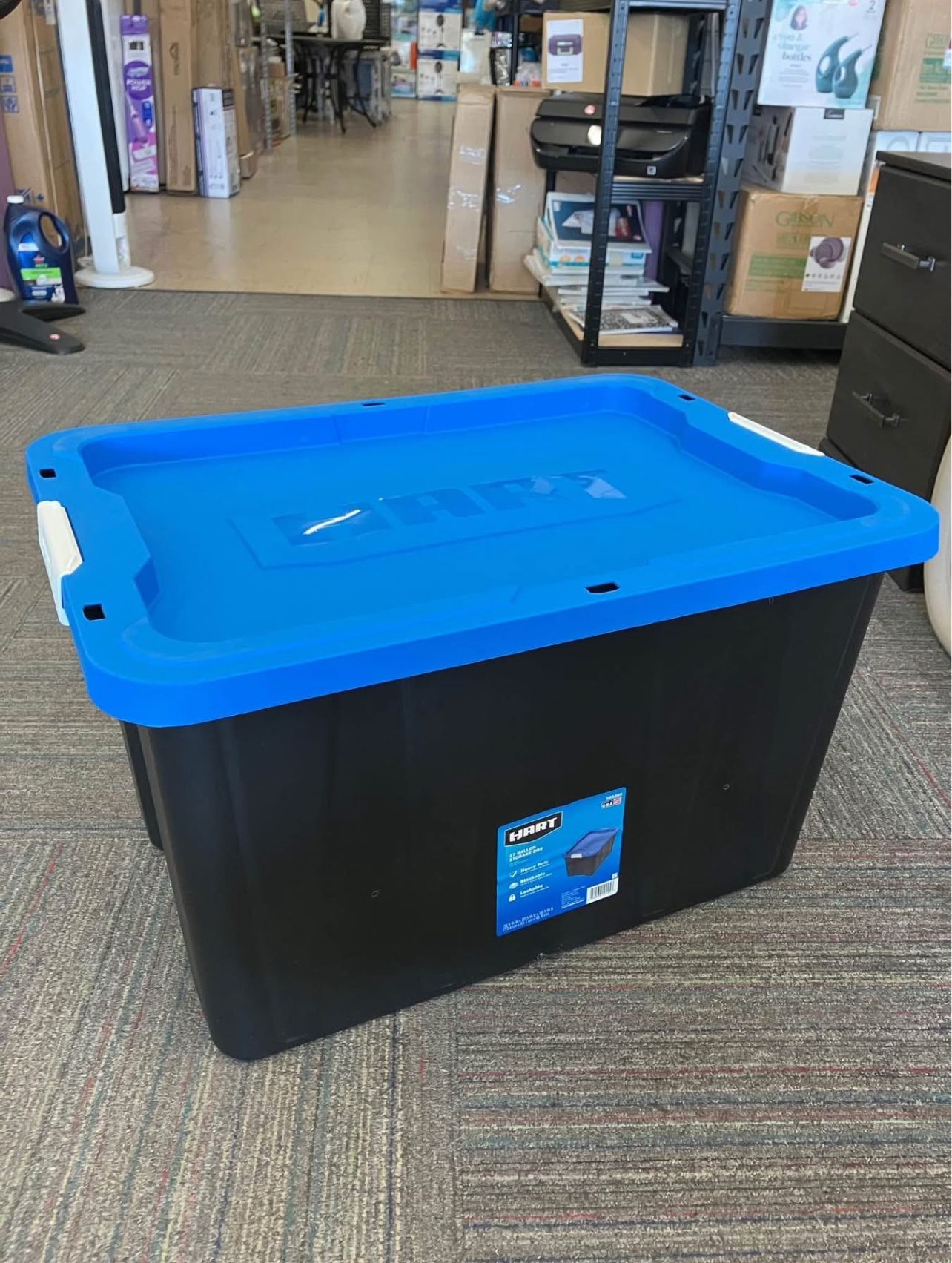 27 Gallon Heavy Duty Latching Plastic Storage Bin Container, Black, New
