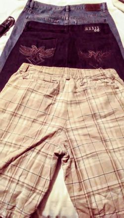 CALVIN"S DES JEAN&CARGOS MAKE OFFER