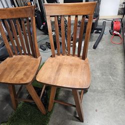 Bar Stool Chairs Great Condition And Addtion 