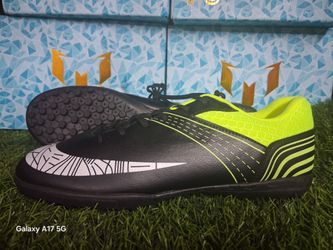 Turf soccer cleats us size 8.5