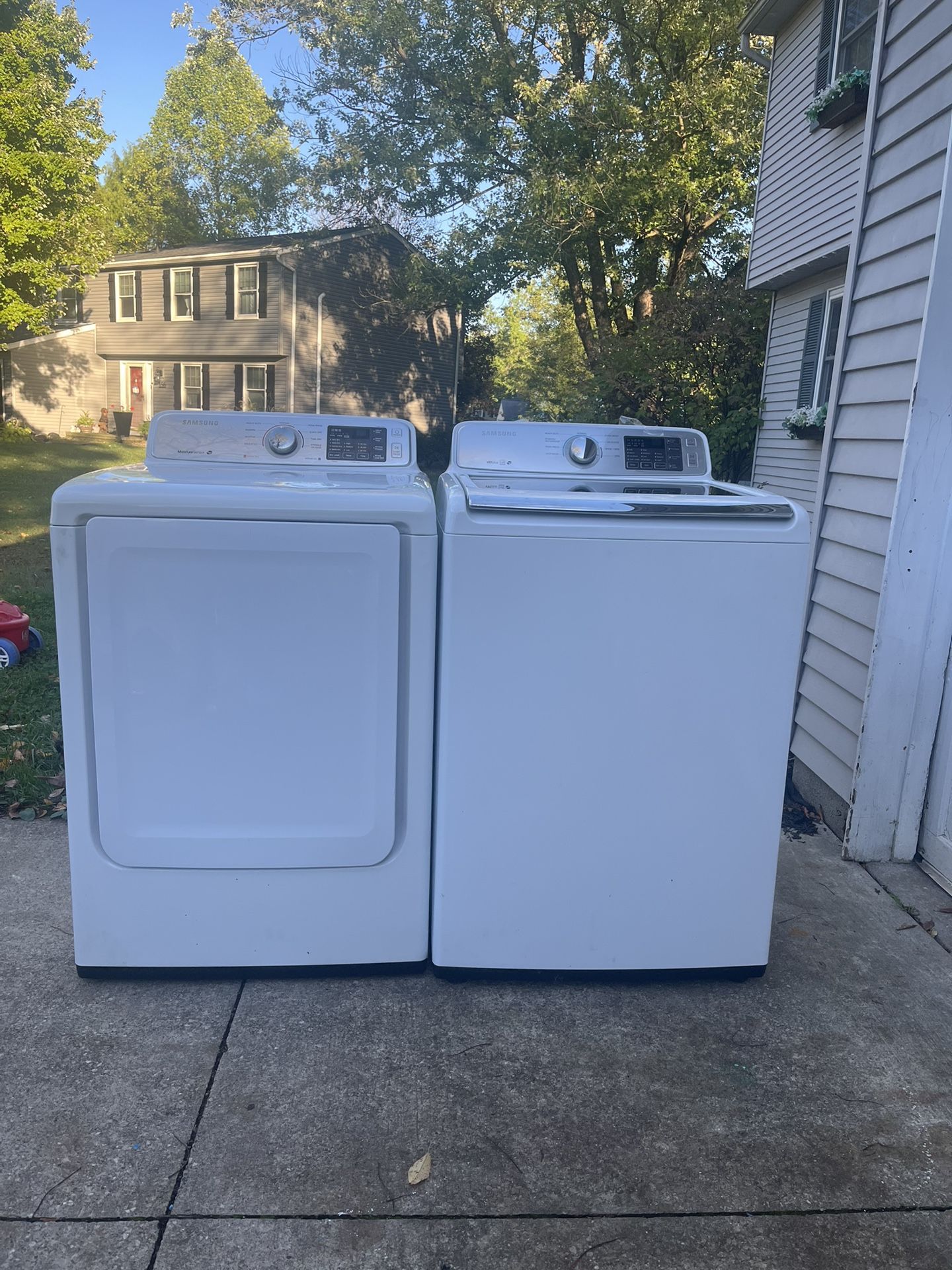 Samsung washer and dryer (electric