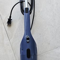 BISSELL  Vacuum Cleaner. 