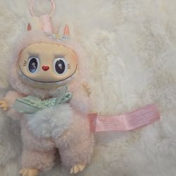 Labubu Mokoko close to sweet valentine pink heart nose pendant keychain