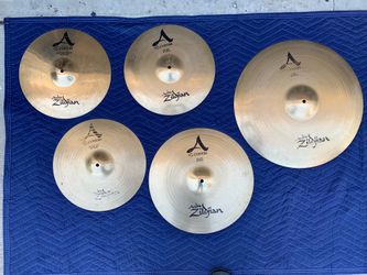Zildjian A Custom 4pc Drum Cymbal Set 20” Ride 16” Crash 14” Crash 14” Hi Hats Retails for $1339