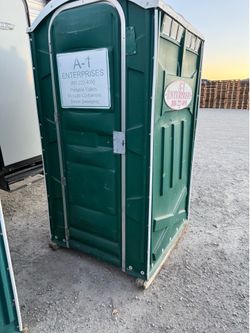 Used clean porta potty
