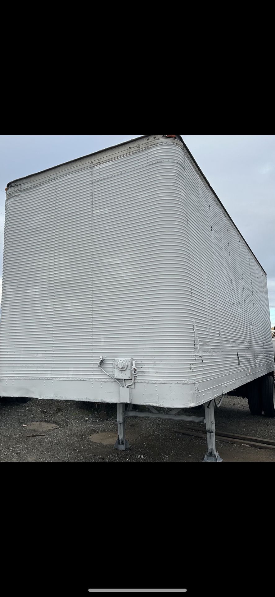 28 FT. Shipping Container