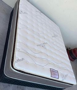 Serenity queen size mattress set