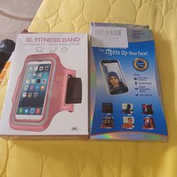 2 Accessories Items 