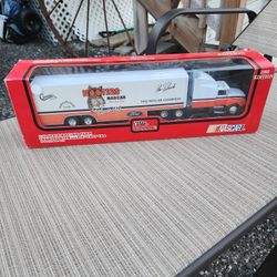 VINTAGE 1993 RACING CHAMPIONS Alan Kulwicki HOOTERS SEMI PREMIER EDITION 1/43