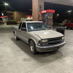 2000 Chevrolet S-10