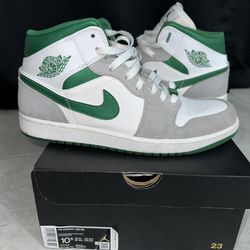 Air Jordan 1 MID SE