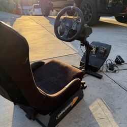 Playseat Logitech Racing Wheel And Peddles 