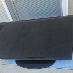 40-in Samsung TV