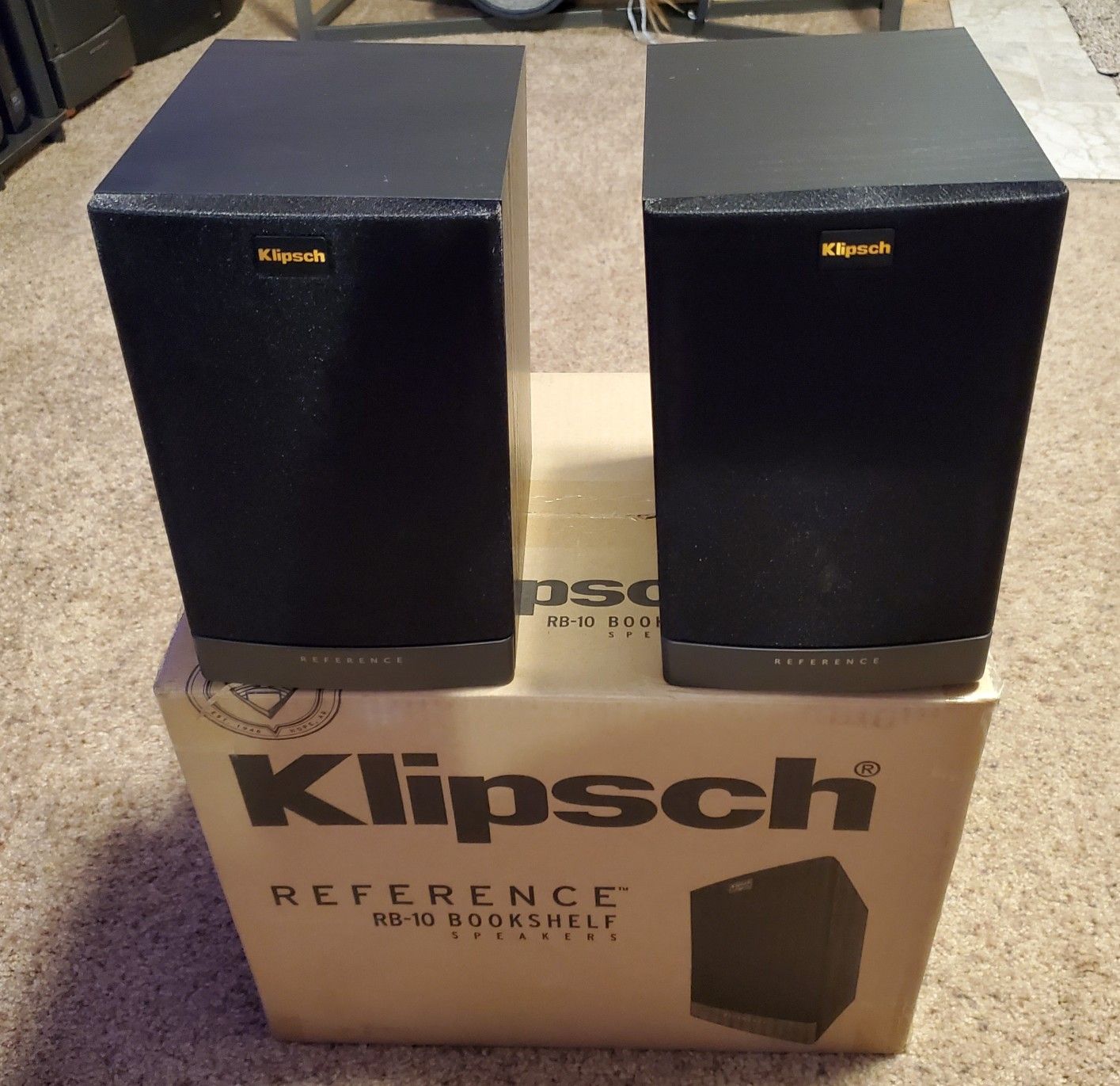 Klipsch RB10 Bookshelf Speakers Pair for Sale in Renton, WA OfferUp