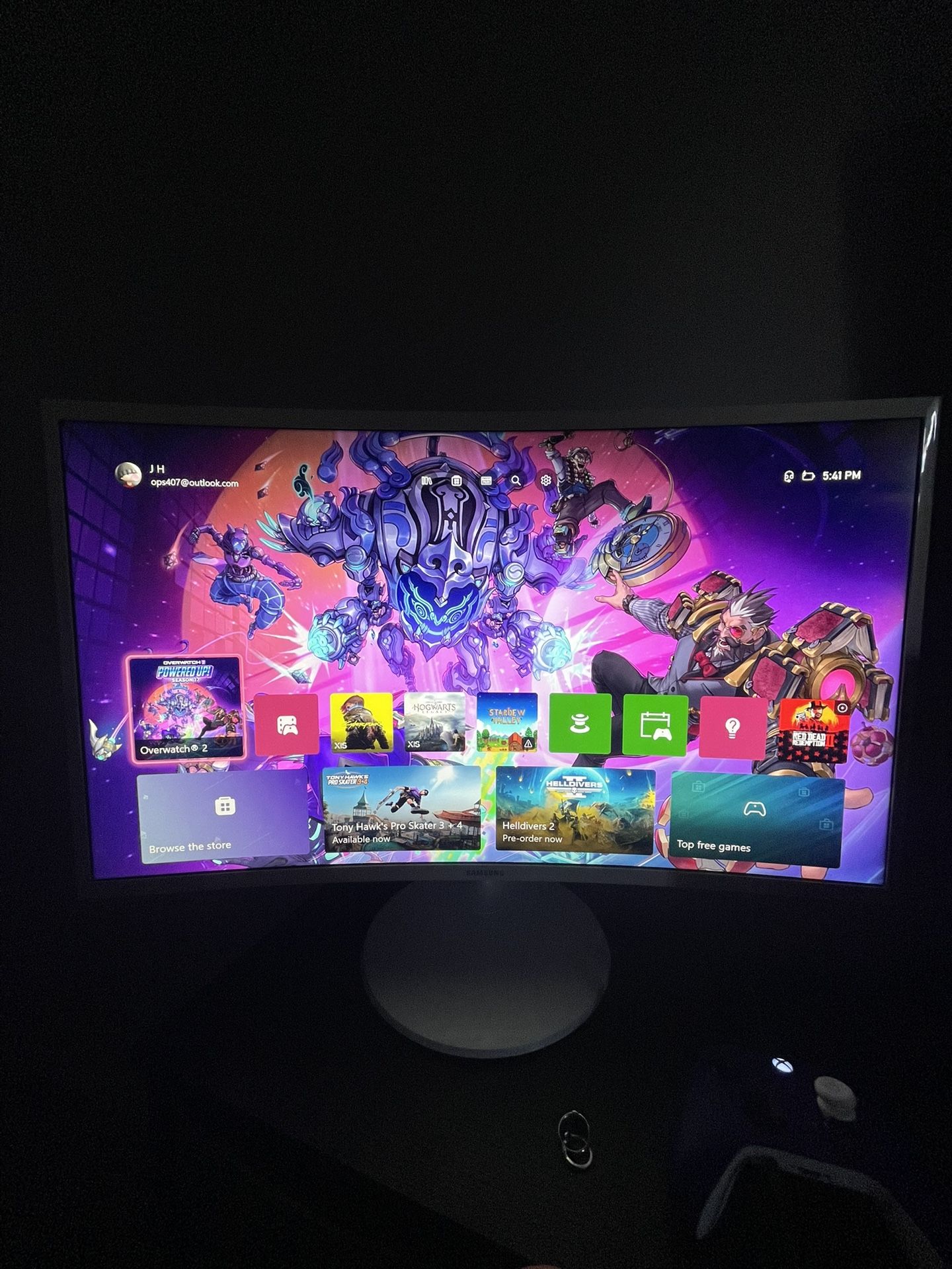 Samsung 27” Curved Monitor