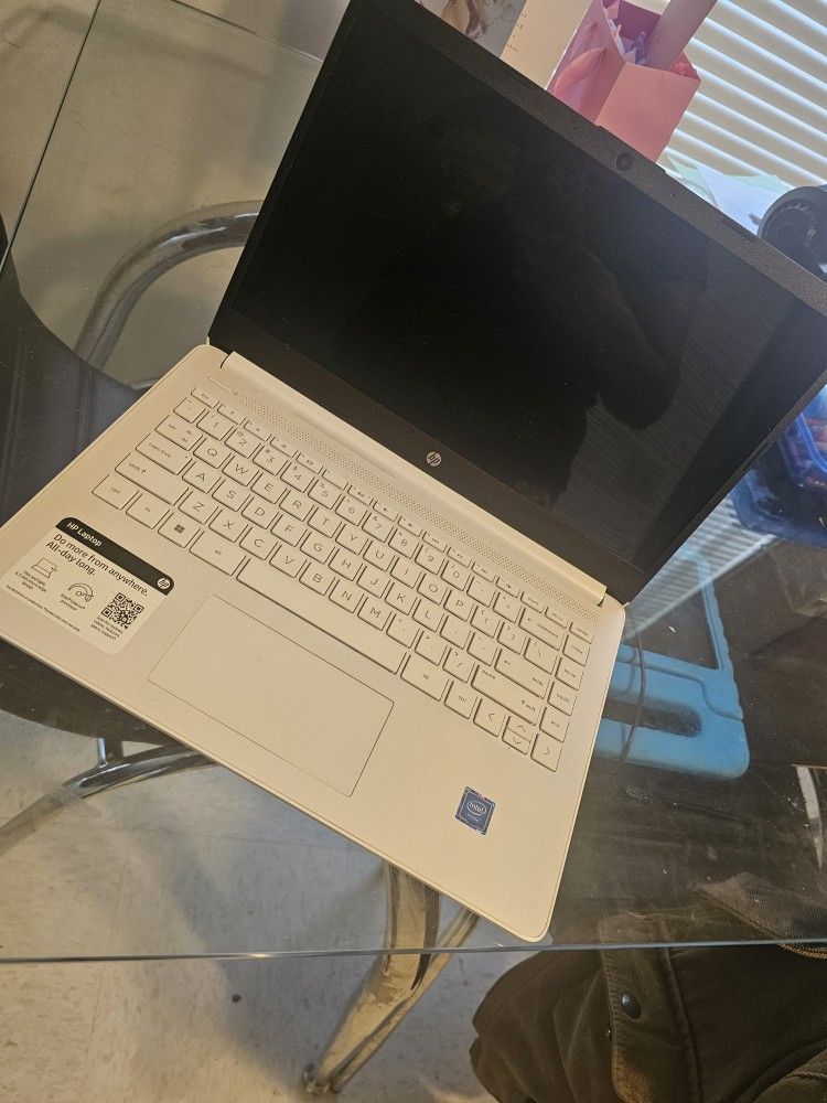 HP LAPTOP
