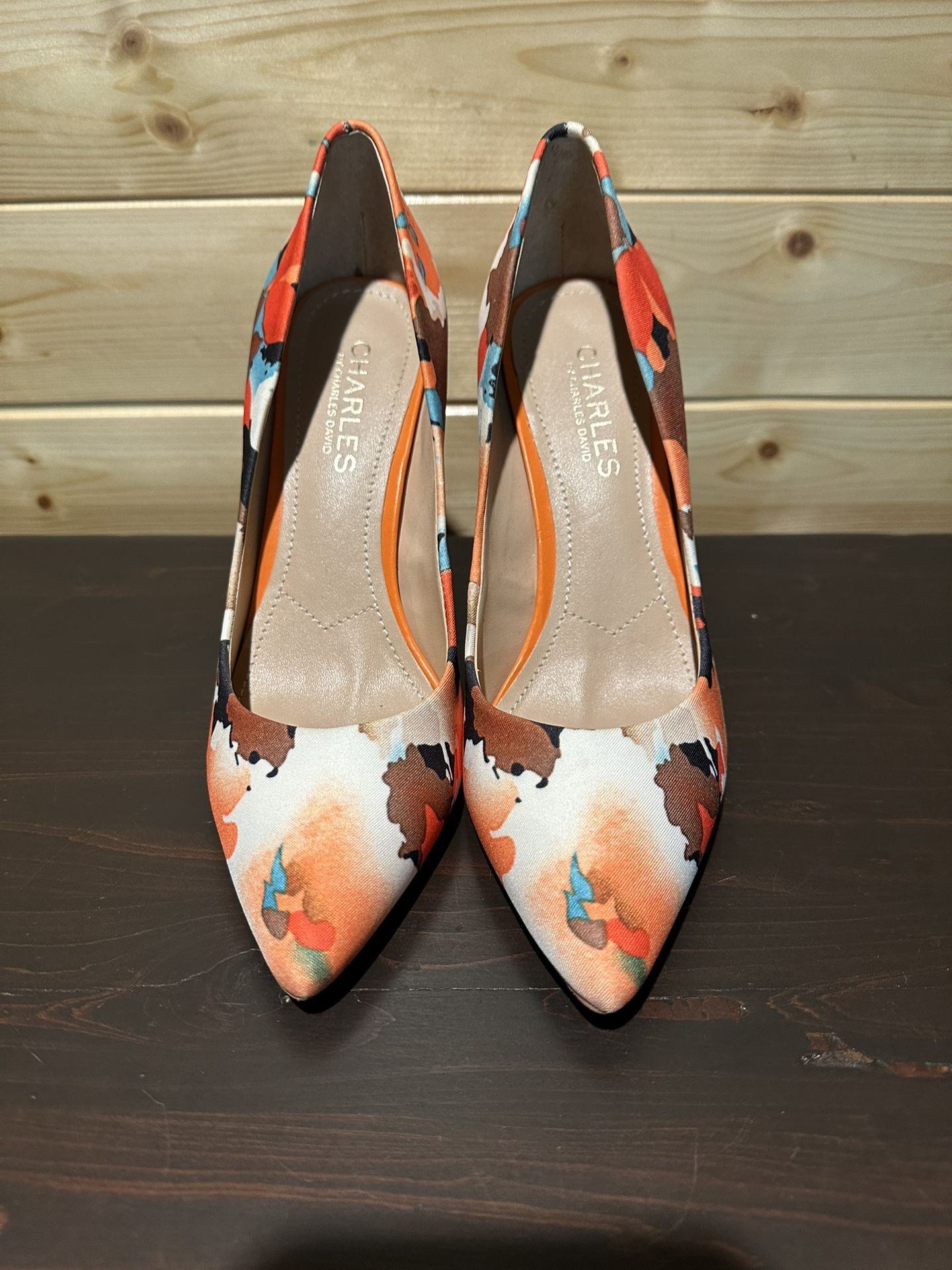 Charles by Charles David pumps in size 6