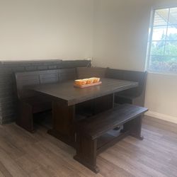 Corner Kitchen Nook Table 