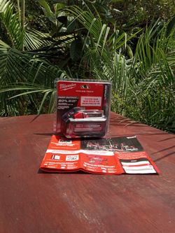 Milwaukee.  18 v new.  HIGH Output.  Battery.  8.0 AH.  Lithium