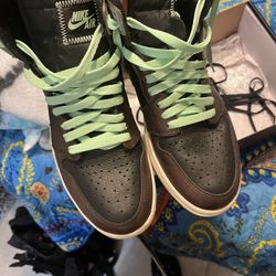 Size 10 Jordan 1s Patina