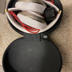 Wireless Gold Beats 