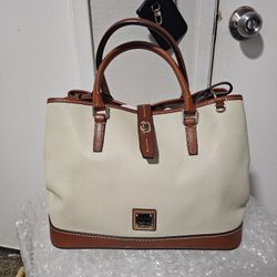 Dooney And Bourke Handbag