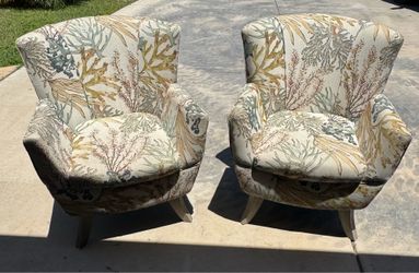 Accent Chairs