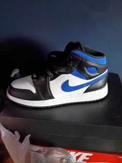 Nike Air Jordan ( Mid )