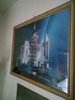 Large photo of Space shuttle Endeavor