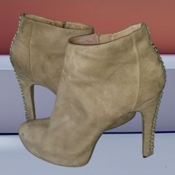 Vince Camuto booties Size 10