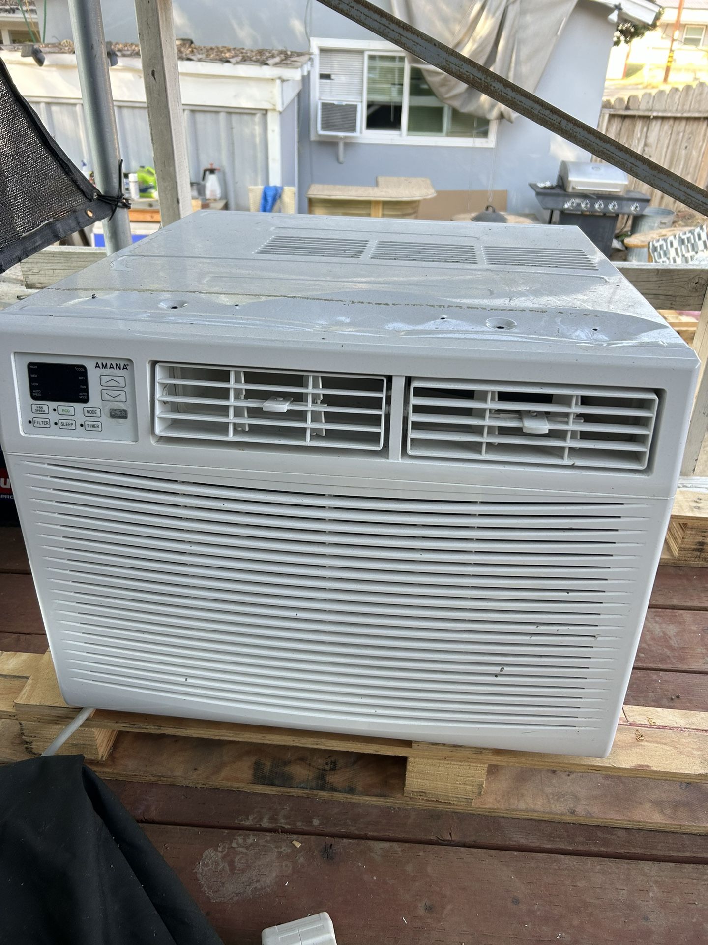 15,000 BTU AC UNIT
