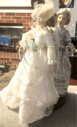 Mother and Daughter Porcelain Dolls Wedding