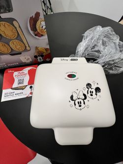 Disney Waffle Maker (No Drip)