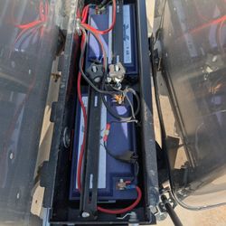 200 Amp (2x100Ah) Battleborn 12V LiFePO4 Heated Battery Kit