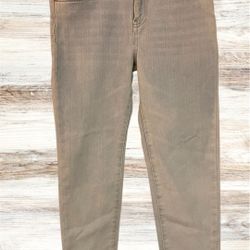 Size 10 Regular Mini Mom Levi’s