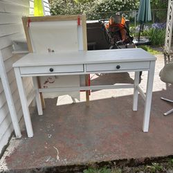 Cute IKEA Office Desk With Drawers