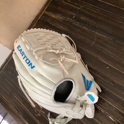 Easton Ghost Elite brand new fastpitch softball glove , 12” white/gray color model A130746 Diamond Pro Steer leather Adjustable strap for the perfect 