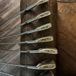 Vintage Hale Irwin : Wilson Shotmaker Irons 
